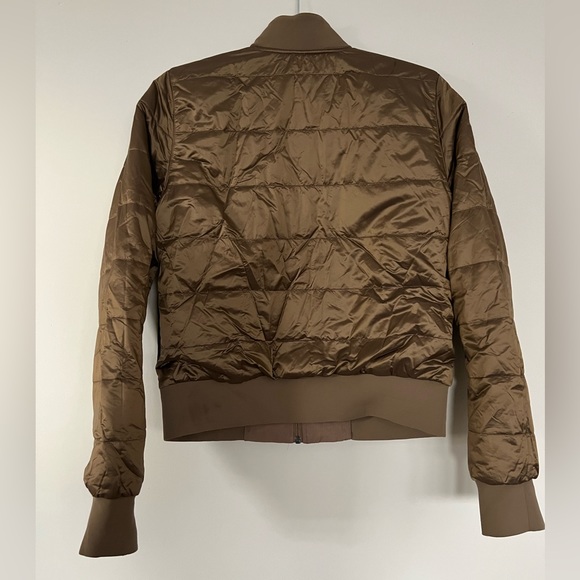 LULULEMON PUFFER REVERSIBLE GOLD BOMBER JACKET - Picture 4 of 4